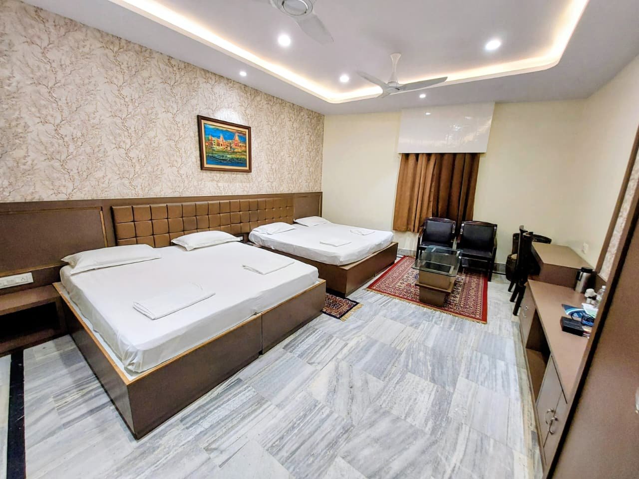 Super Deluxe Room